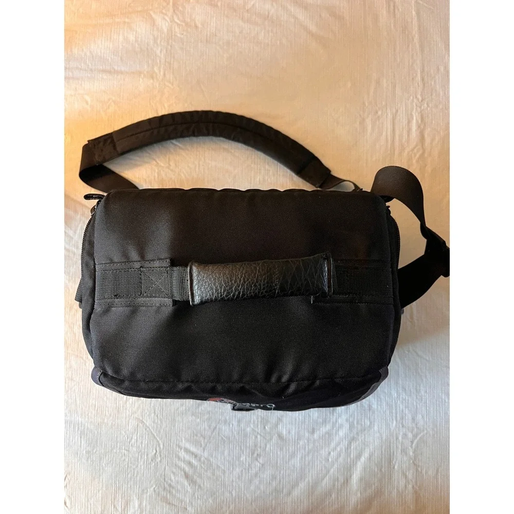Lowepro Nova 3 Camera Bag Black Gray Padded Shoulder Bag with Dividers